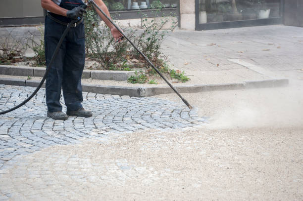 Best Graffiti Removal  in Lynbrook, NY
